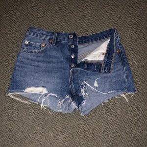 Levi’s Women’s Mid-Rise Cutoff Denim Short